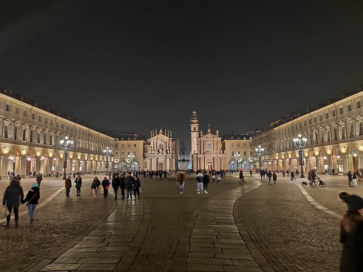 Domus Nova - Una Finestra Sui Tetti Torino Exterior foto
