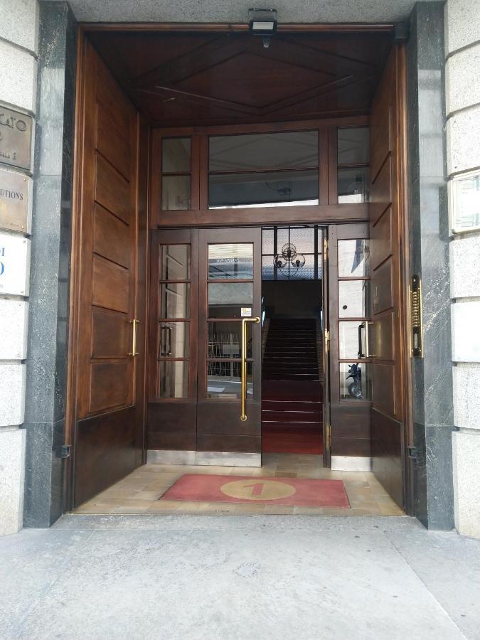 Domus Nova - Una Finestra Sui Tetti Torino Exterior foto
