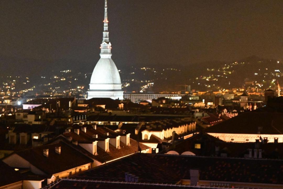 Domus Nova - Una Finestra Sui Tetti Torino Exterior foto